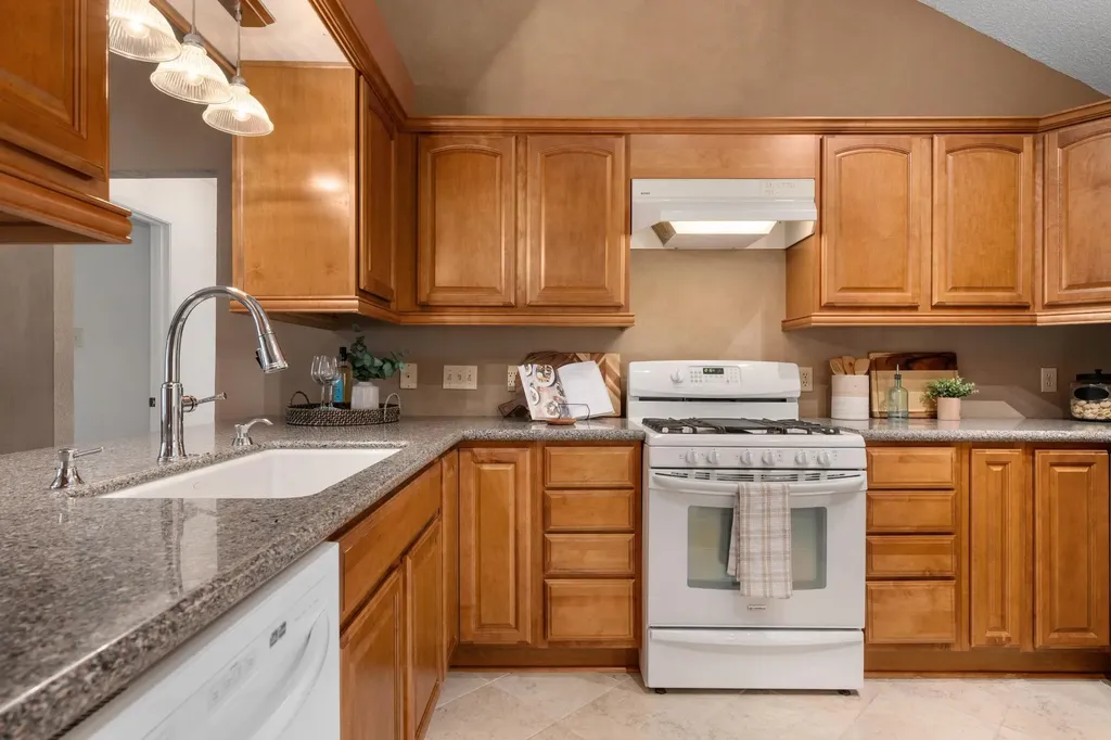 16931 Whitebrush Loop Austin TX 78717