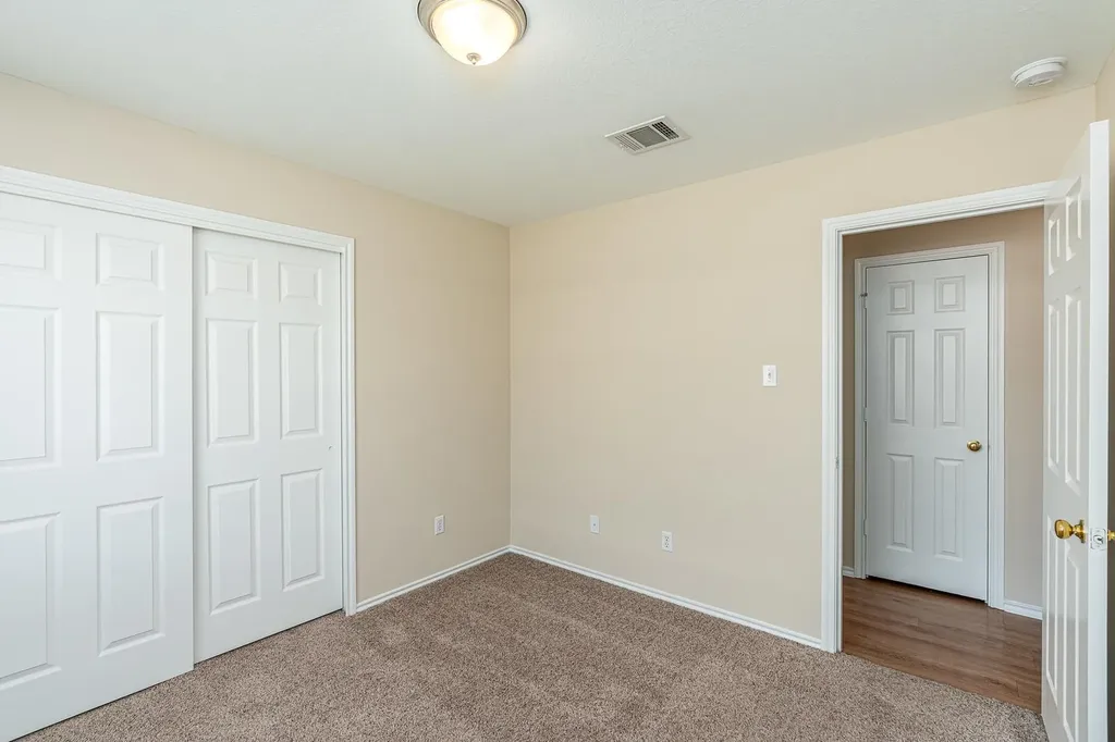 210 Carol Avenue Leander TX 78641