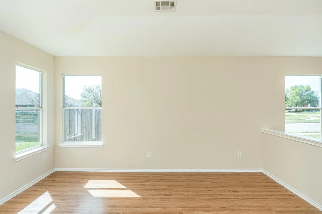 210 Carol Avenue Leander TX 78641