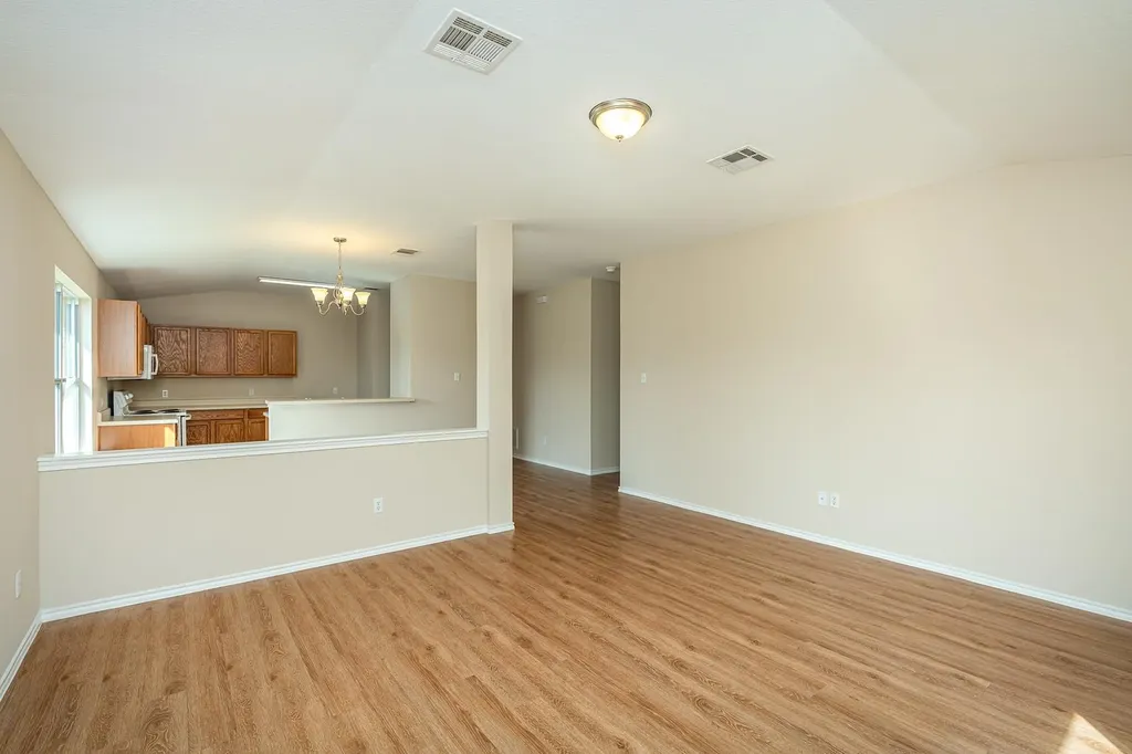 210 Carol Avenue Leander TX 78641