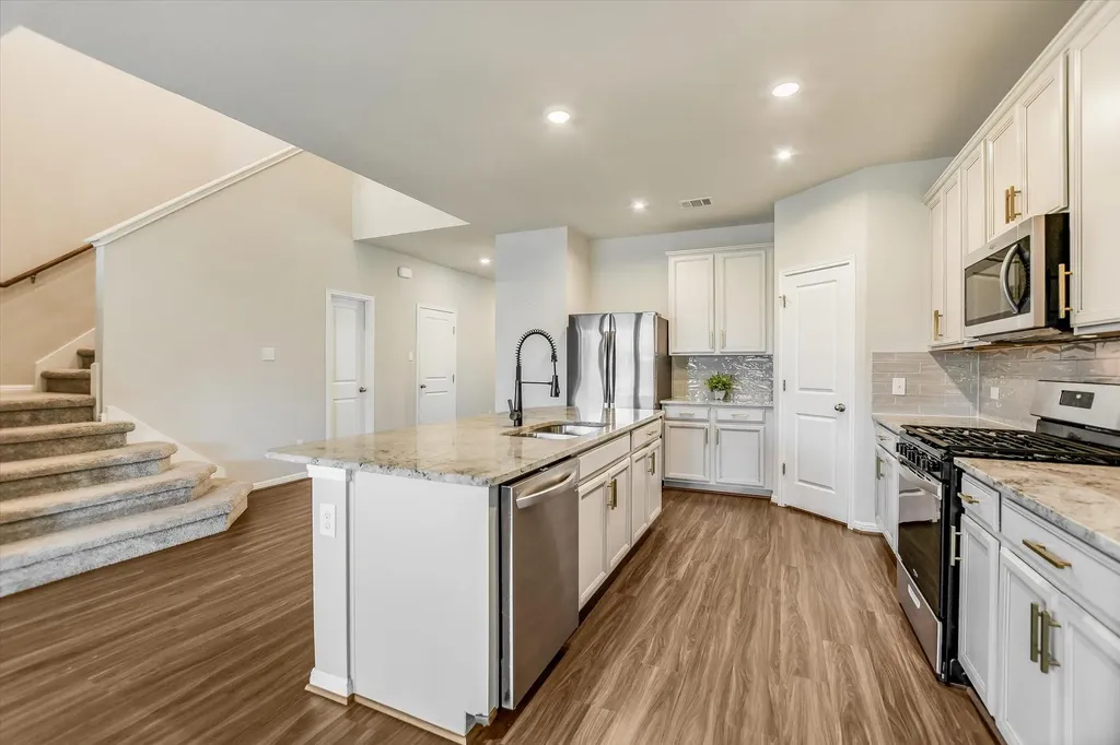 17017 Lathrop Avenue Pflugerville TX 78660