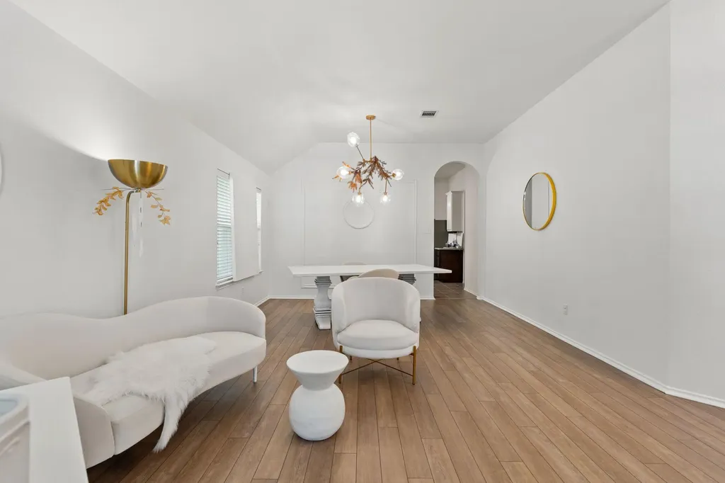 11009 Casitas Drive Austin TX 78717