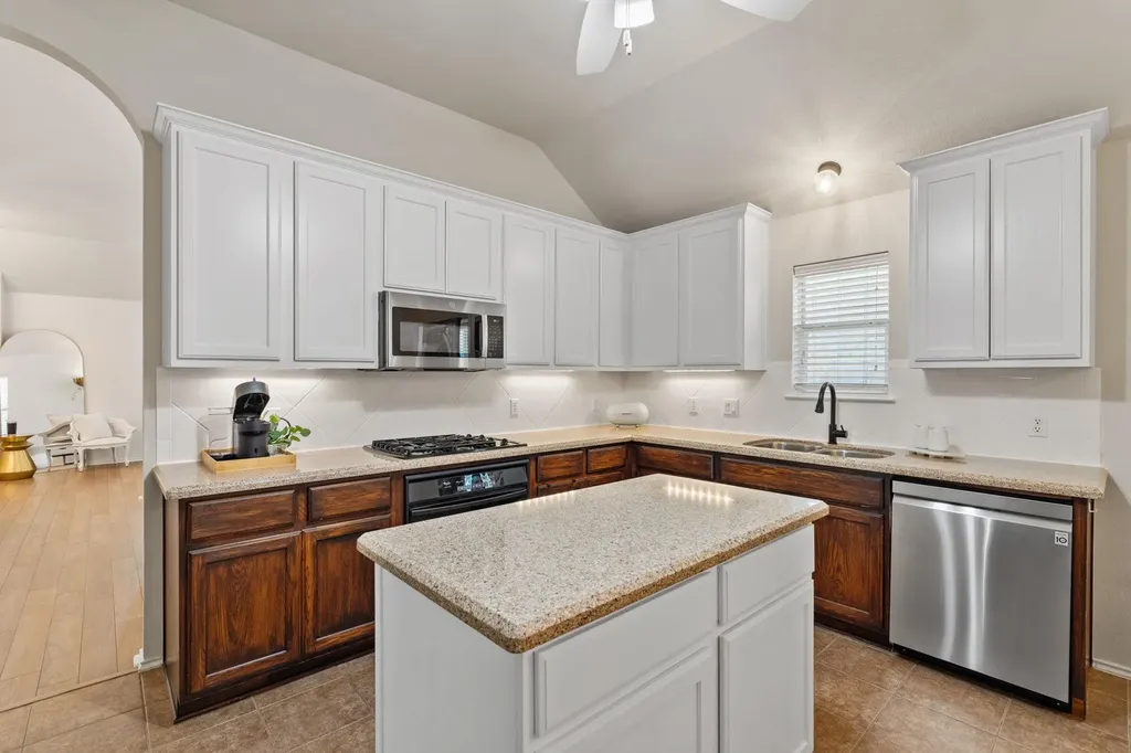 11009 Casitas Drive Austin TX 78717