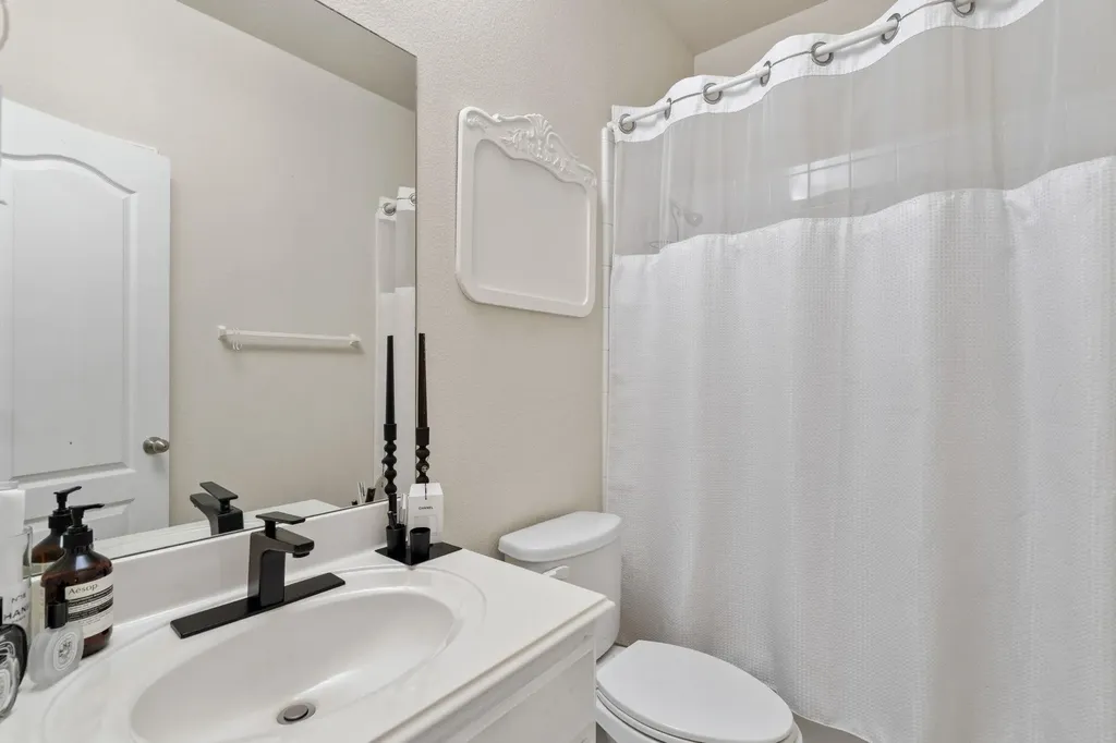 11009 Casitas Drive Austin TX 78717