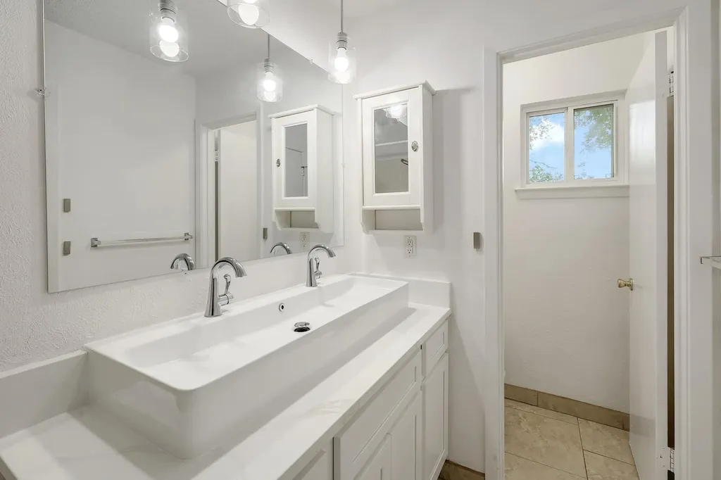 3411 Ambleside Drive Austin TX 78759