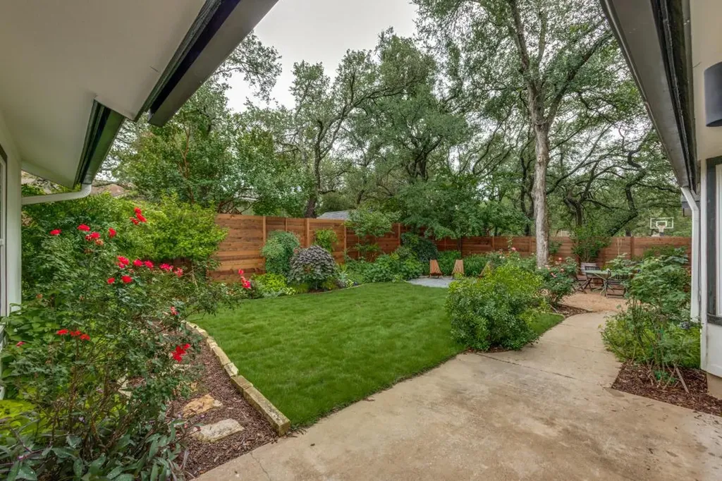 7413 Fireoak Drive Austin TX 78759