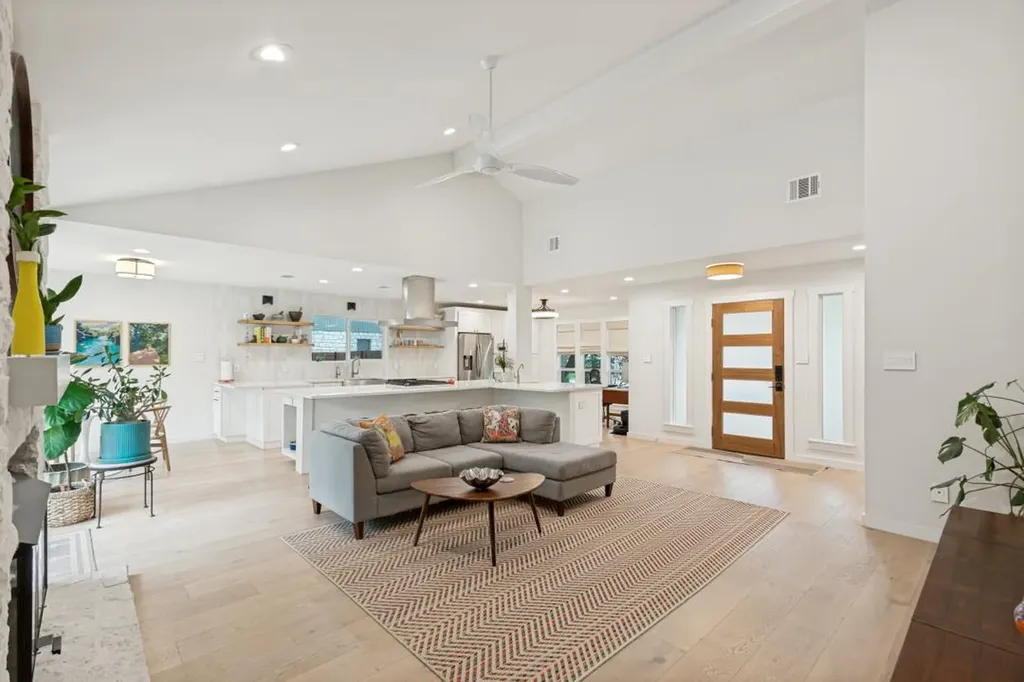 7413 Fireoak Drive Austin TX 78759