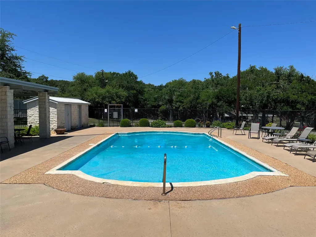 2506 Oak Trail Horseshoe Bay TX 78657