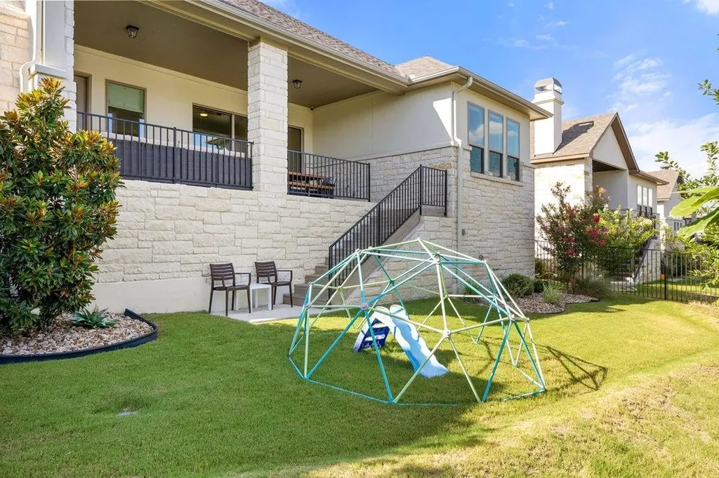 413 Sitlington Lane Austin TX 78738