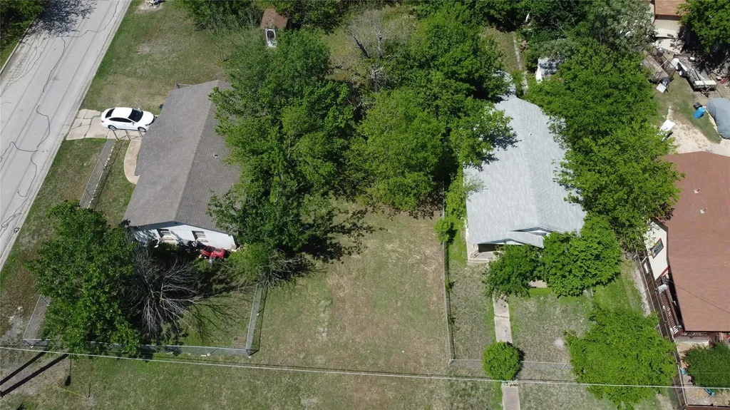 408 Symes Street Taylor TX 76574