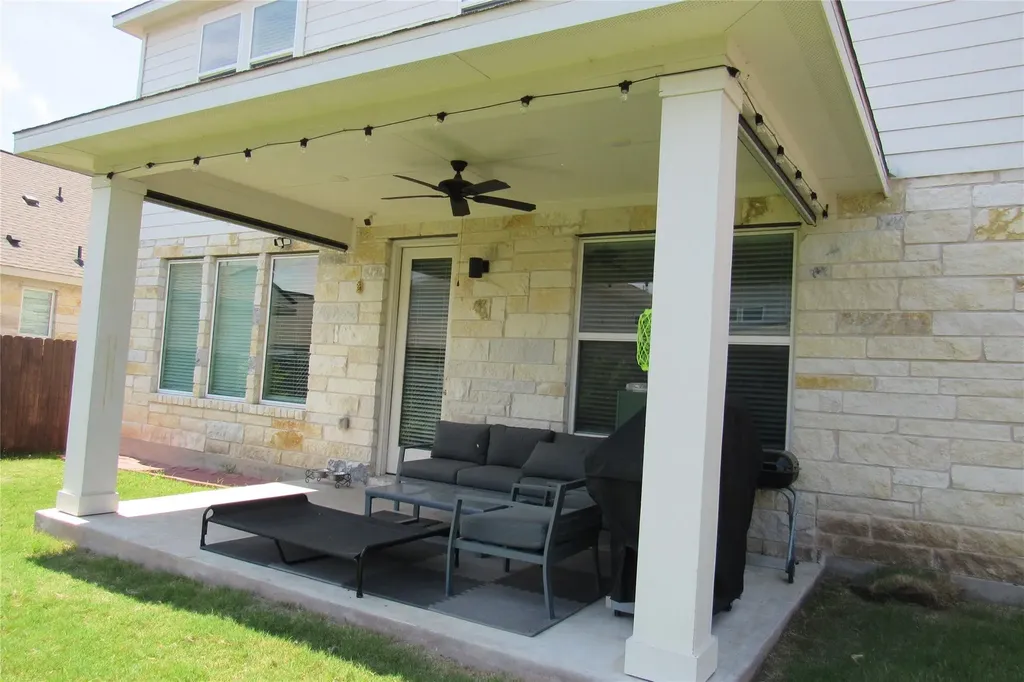 4337 Chapel Hill Street Round Rock TX 78626