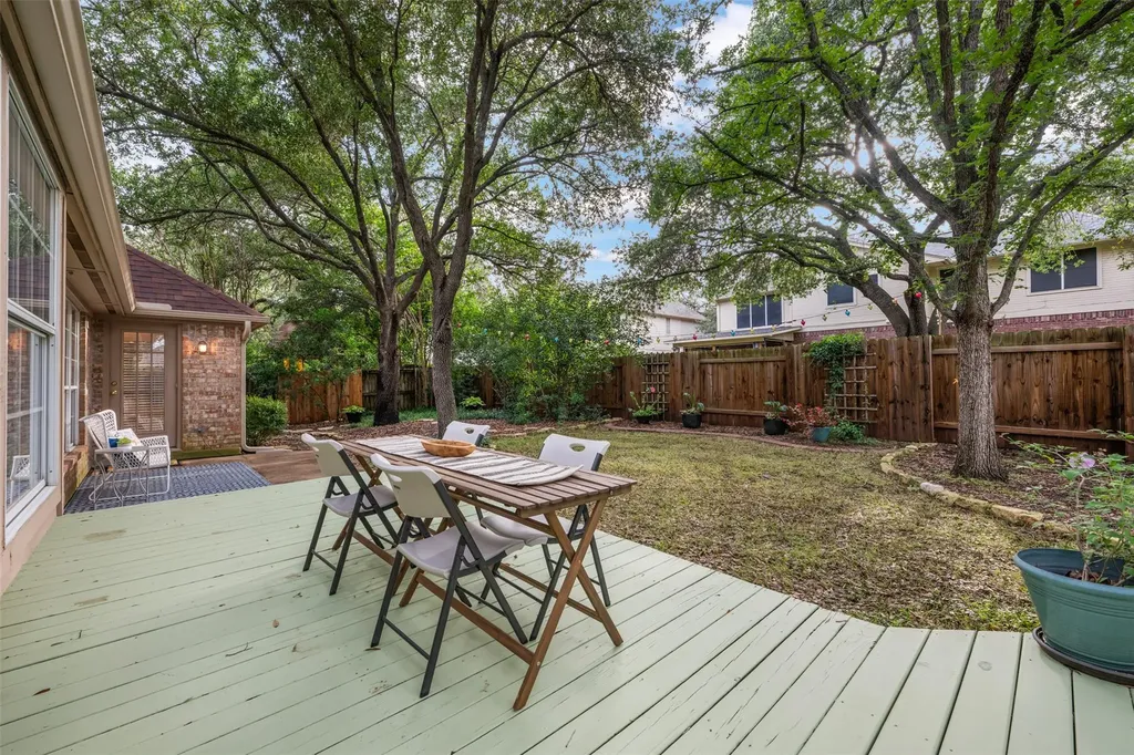 10312 Wolftrap Drive Austin TX 78749