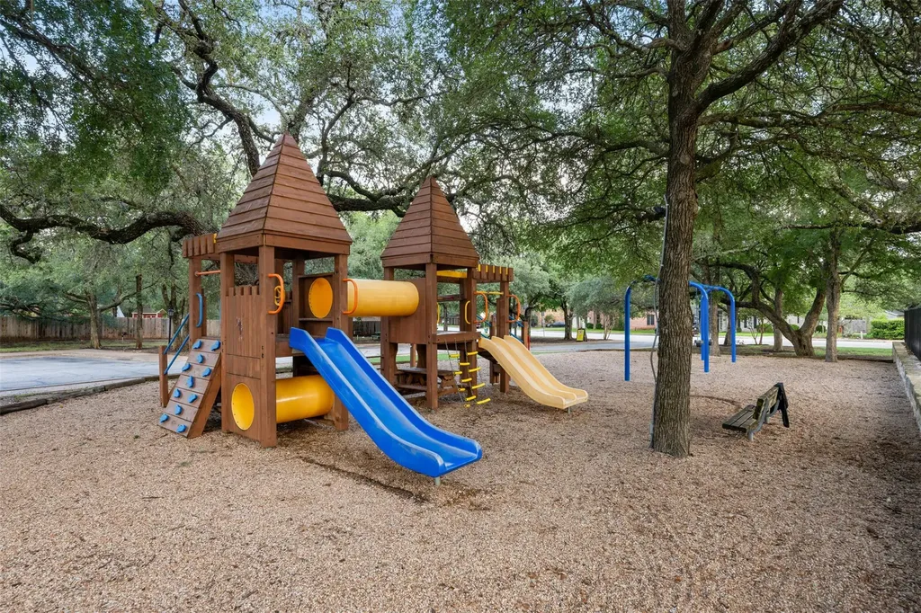 10312 Wolftrap Drive Austin TX 78749