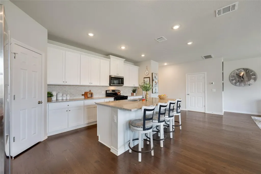 7404 Albany Drive Austin TX 78754