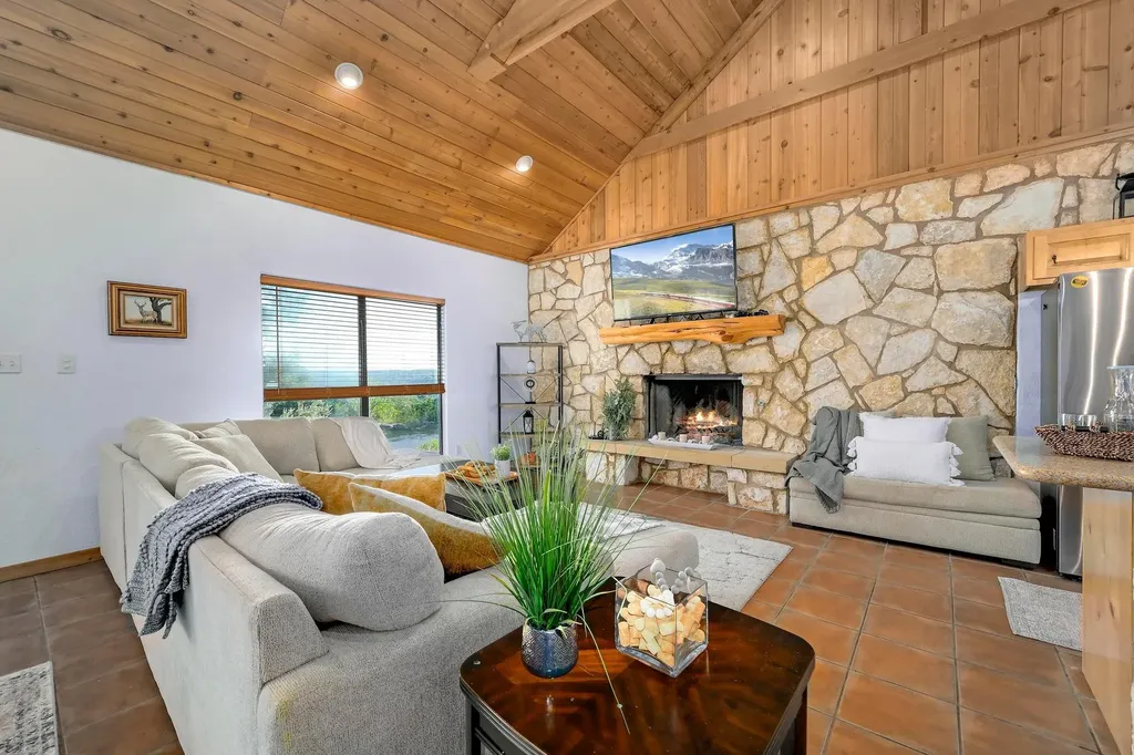 401 Madrone Canyon Drive Dripping Springs TX 78620