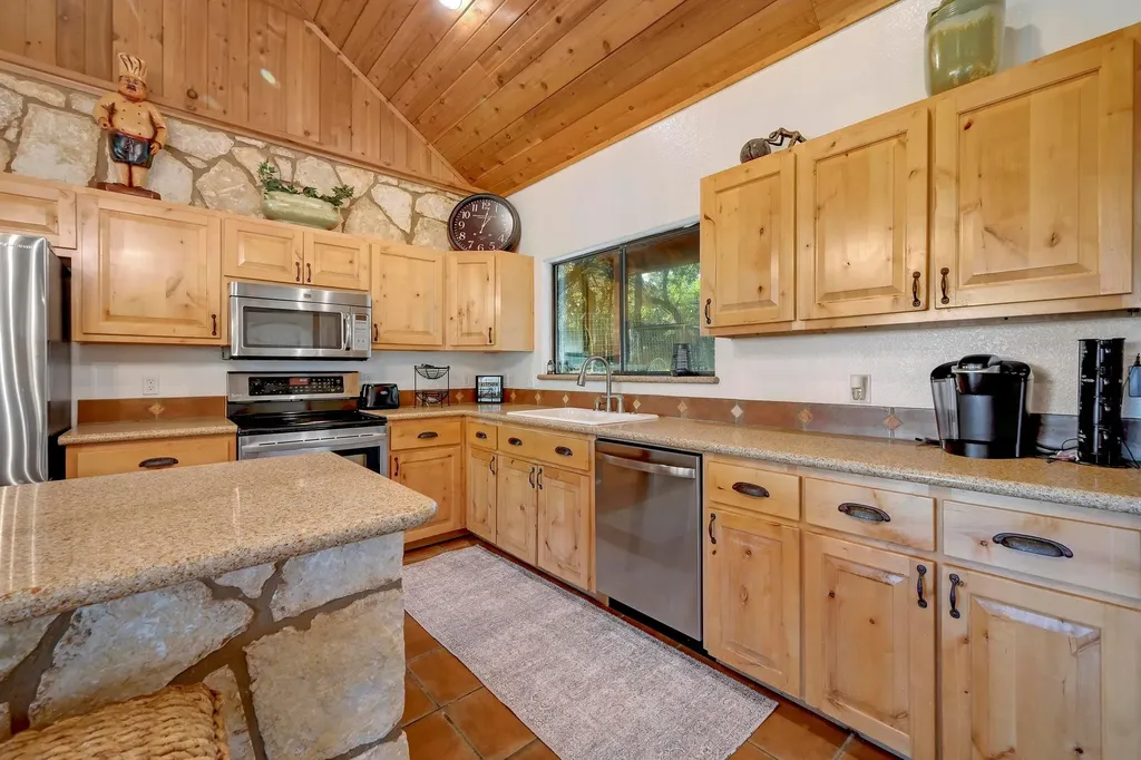 401 Madrone Canyon Drive Dripping Springs TX 78620
