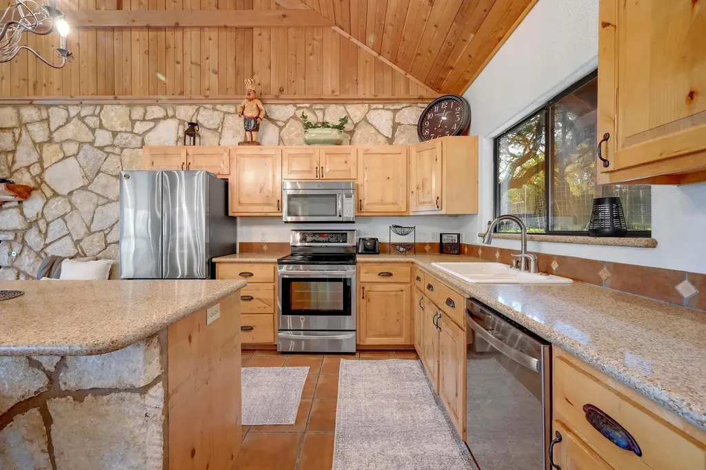 401 Madrone Canyon Drive Dripping Springs TX 78620
