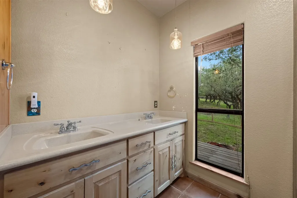 401 Madrone Canyon Drive Dripping Springs TX 78620