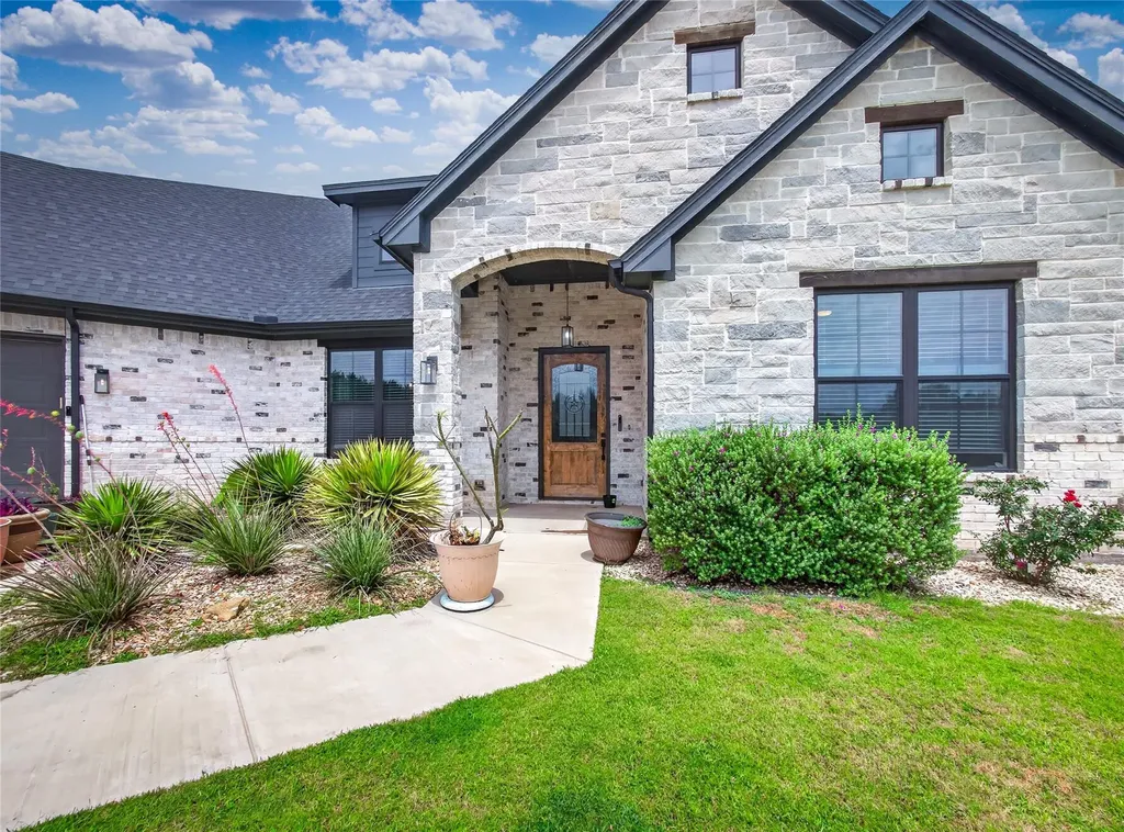 18107 Forrest Drive Whitney TX 76692