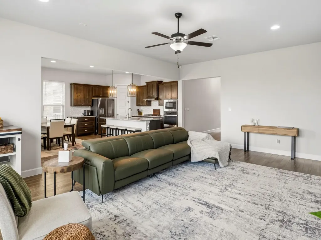 198 York Timbers Way Austin TX 78737