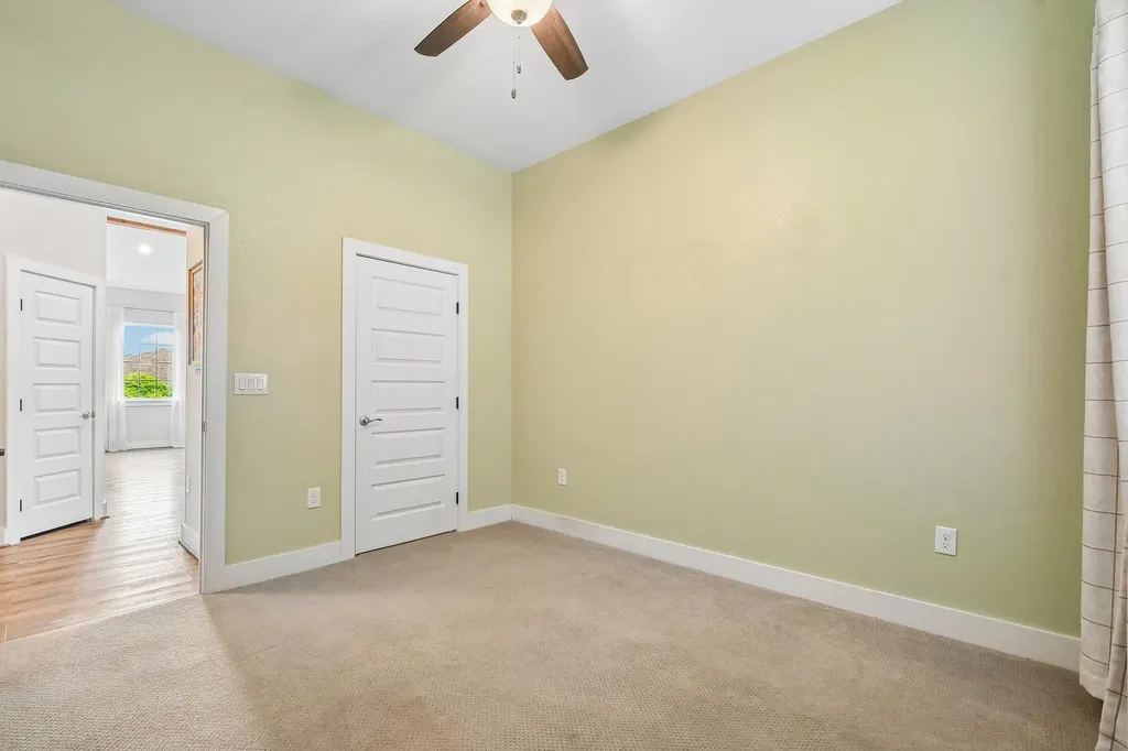 2909 Davis Cove Lago Vista TX 78645