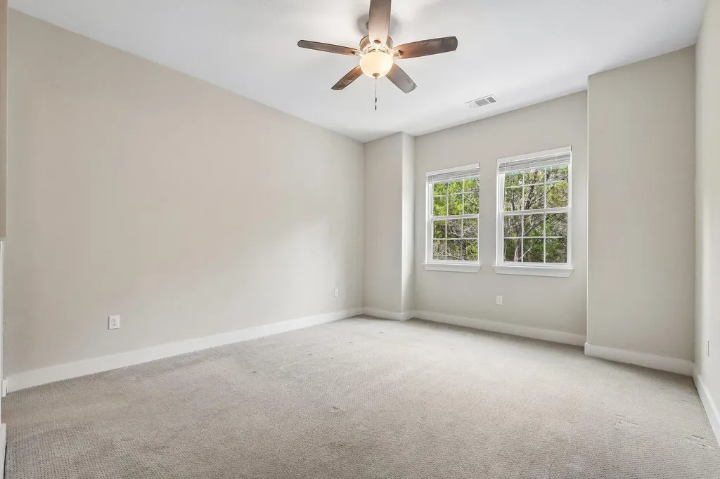 2909 Davis Cove Lago Vista TX 78645