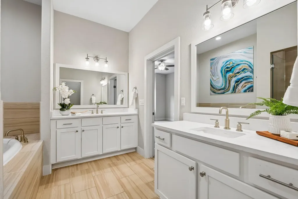 2909 Davis Cove Lago Vista TX 78645