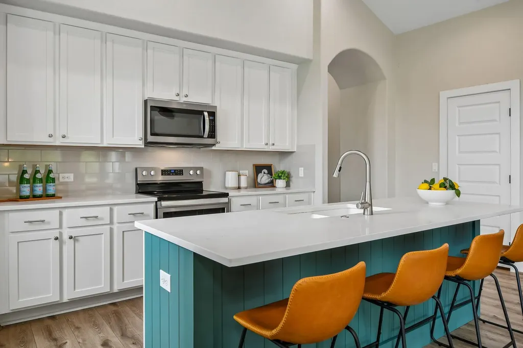 2909 Davis Cove Lago Vista TX 78645