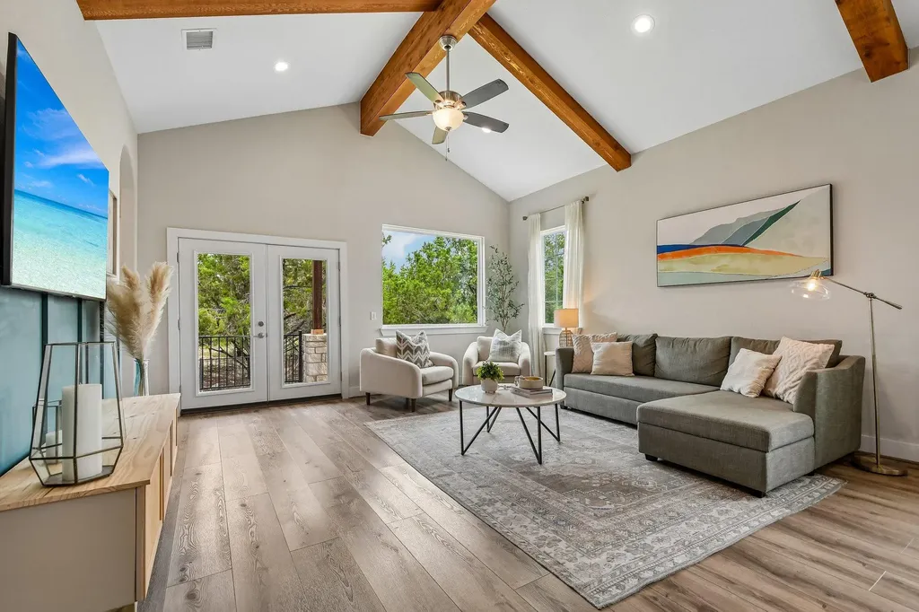 2909 Davis Cove Lago Vista TX 78645