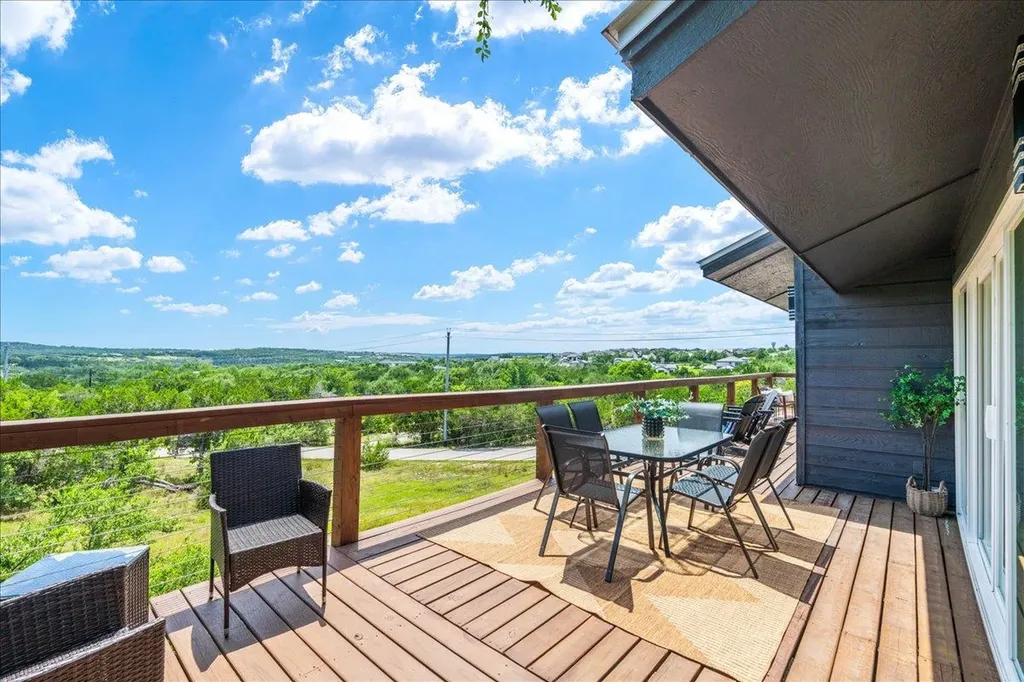 5203 Cueva Drive Austin TX 78738