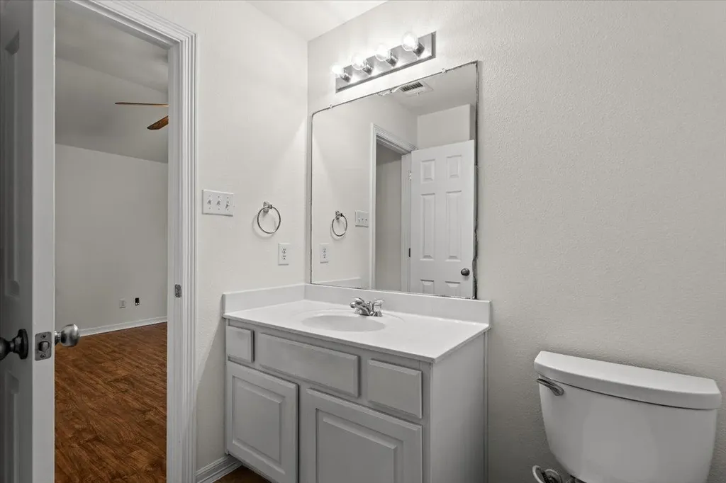 2304 Village View Loop Pflugerville TX 78660