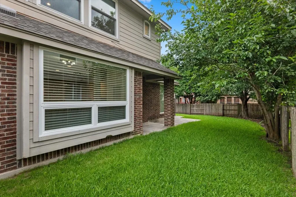 2304 Village View Loop Pflugerville TX 78660