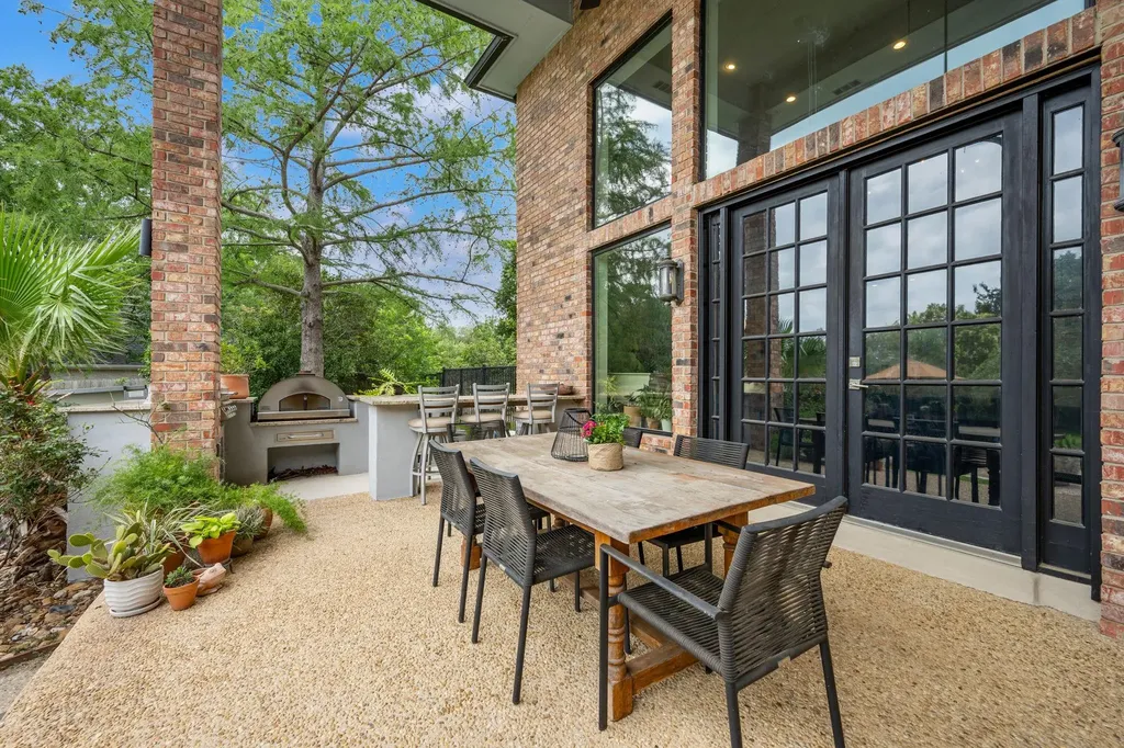 110 Warbler Way San Antonio TX 78231