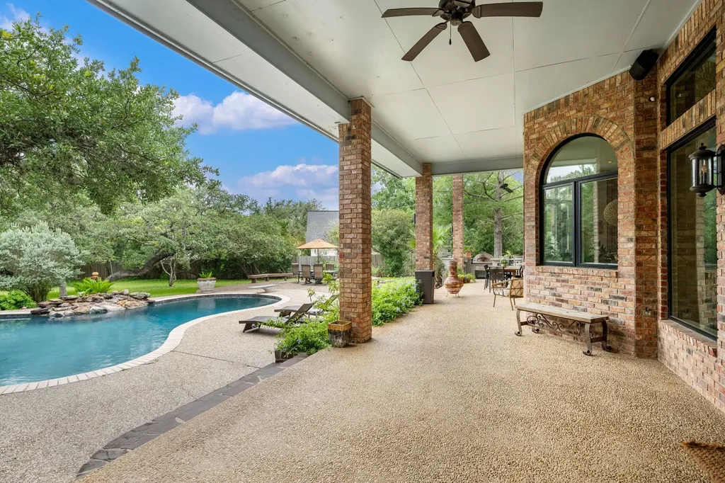110 Warbler Way San Antonio TX 78231