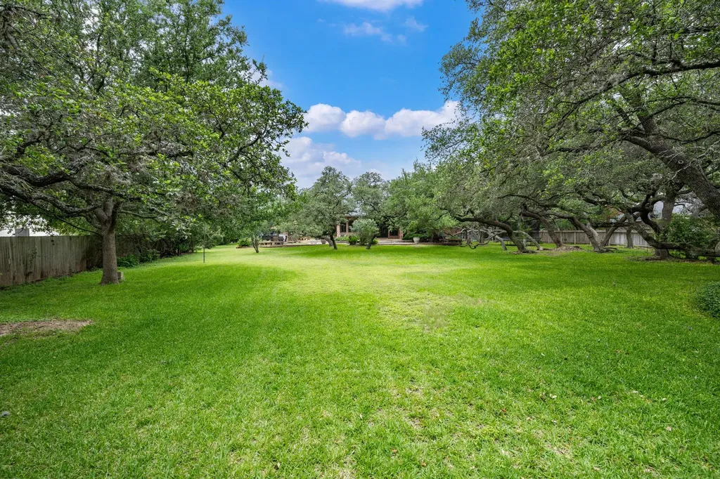 110 Warbler Way San Antonio TX 78231