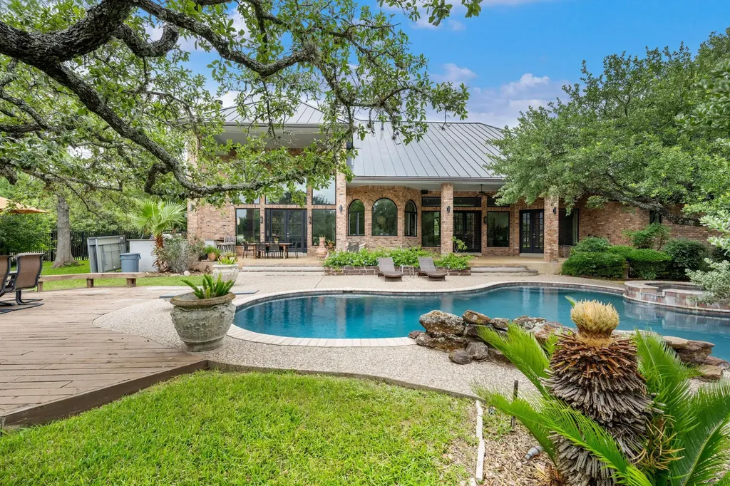 110 Warbler Way San Antonio TX 78231