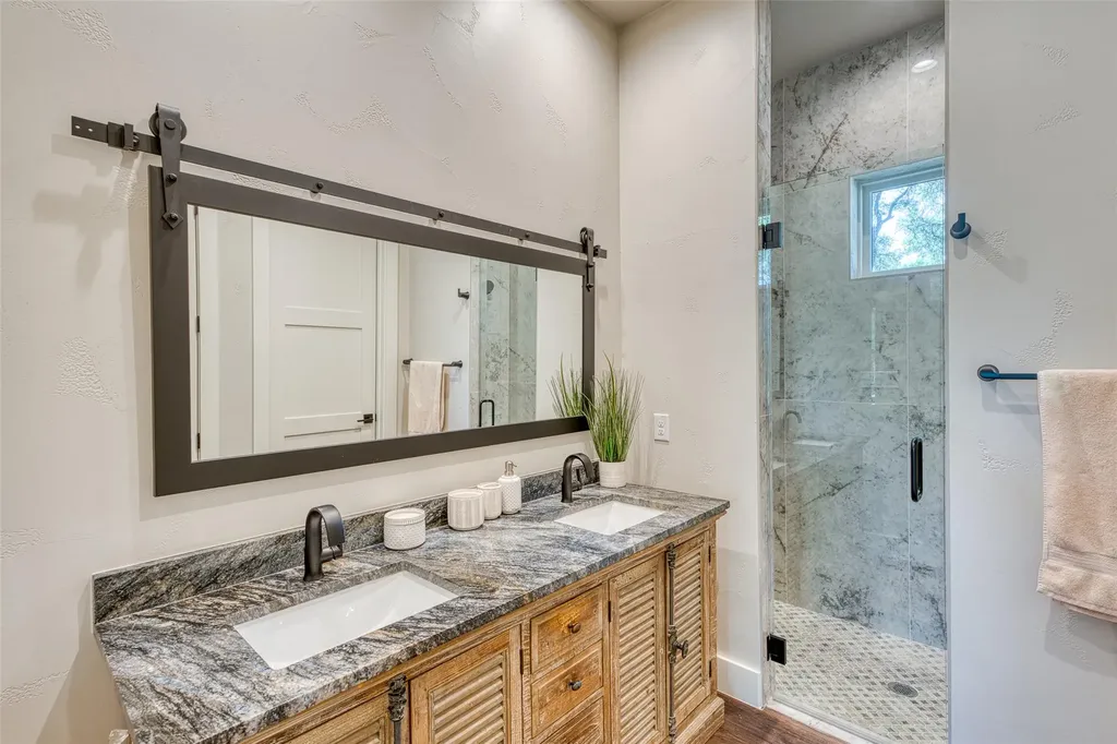 417 Haney Trace Horseshoe Bay TX 78657