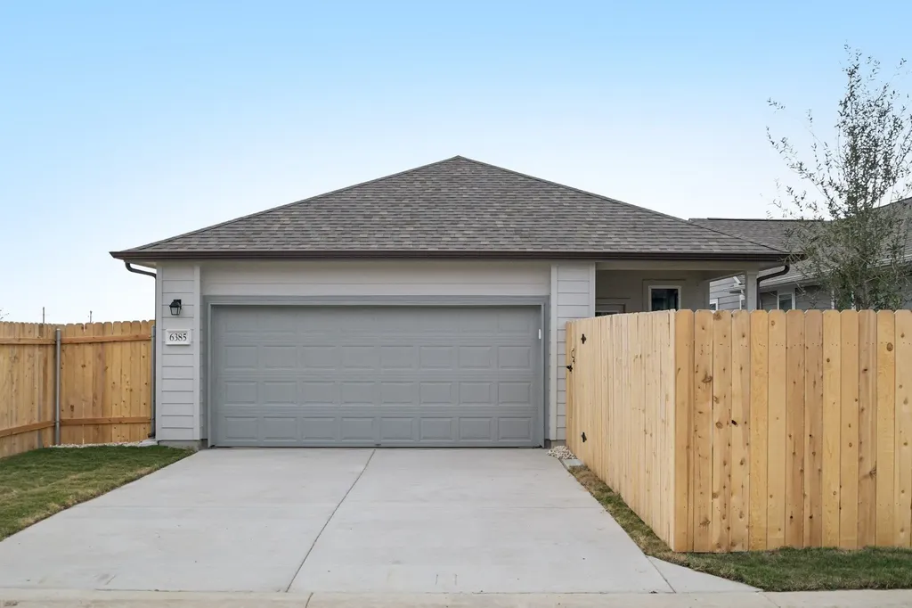 509 Porter Country Parkway Buda TX 78610