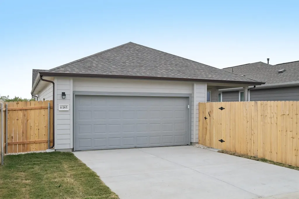 509 Porter Country Parkway Buda TX 78610