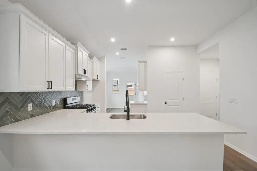 509 Porter Country Parkway Buda TX 78610