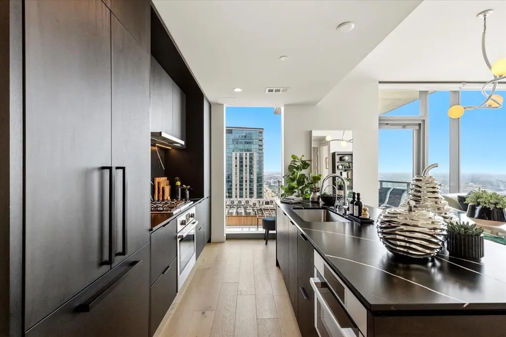 44 East Avenue Austin TX 78701