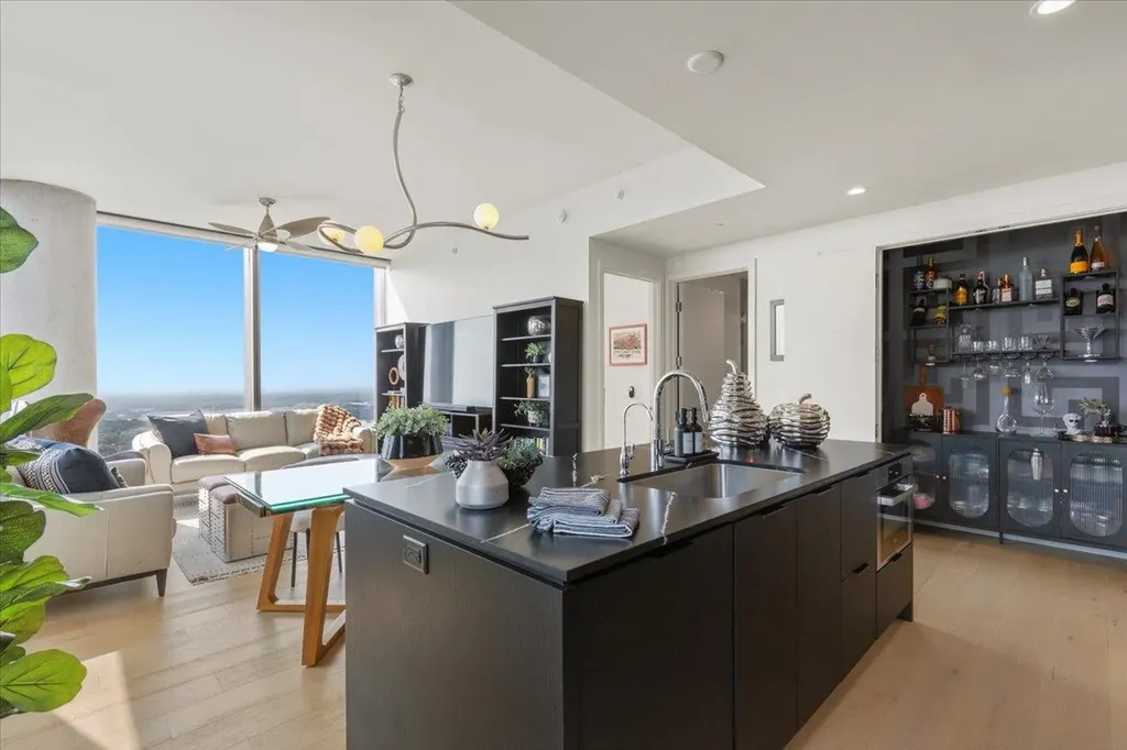 44 East Avenue Austin TX 78701