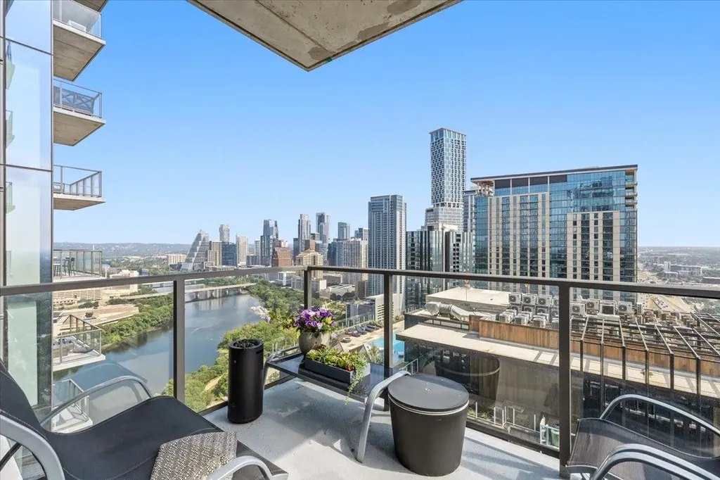 44 East Avenue Austin TX 78701