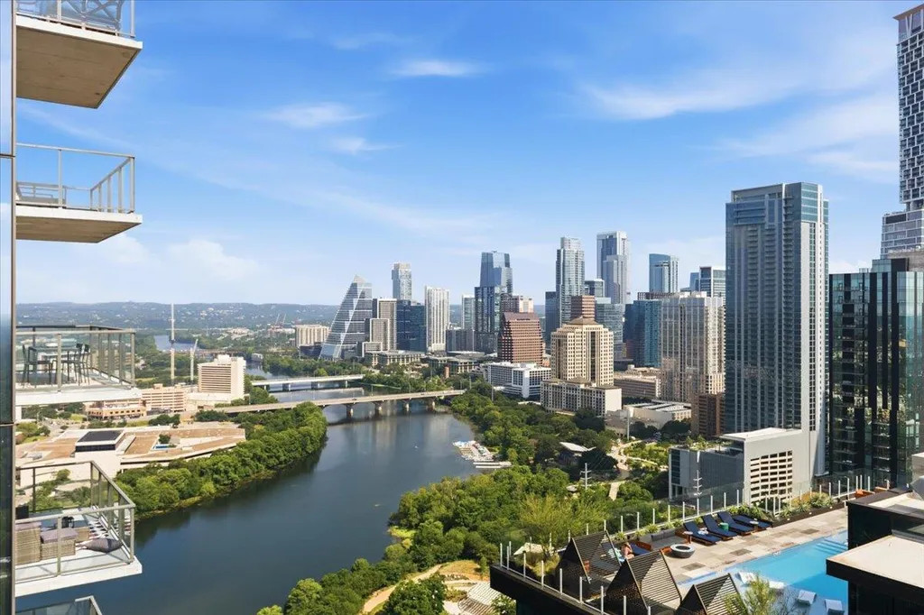 44 East Avenue Austin TX 78701