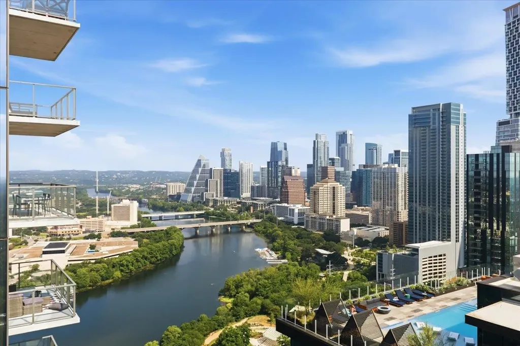 44 East Avenue Austin TX 78701