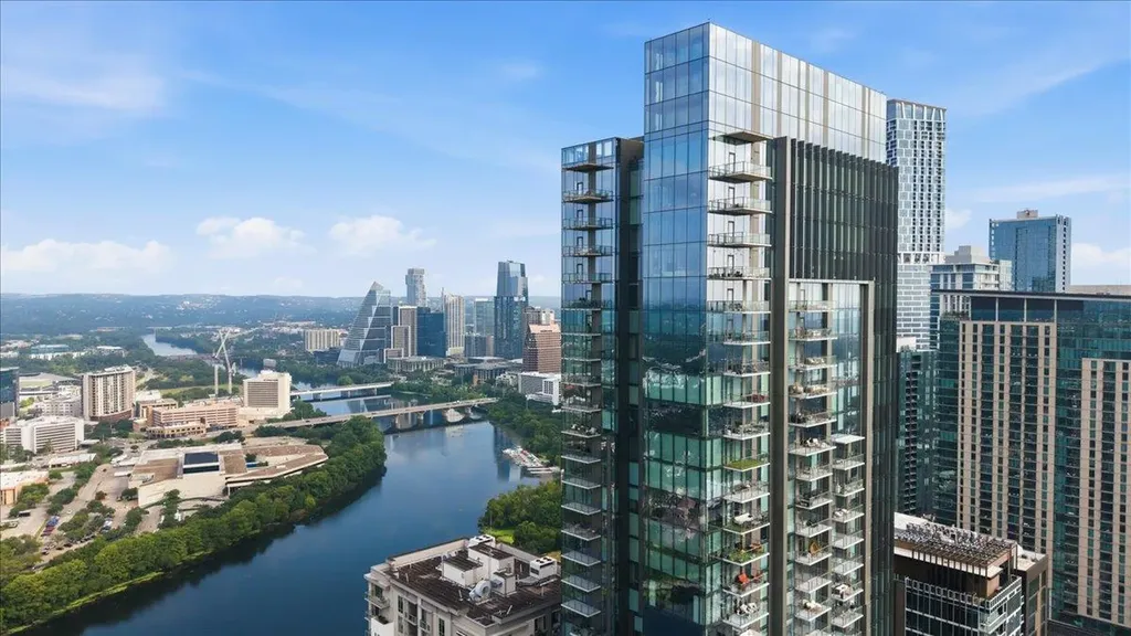 44 East Avenue Austin TX 78701