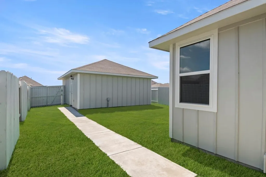 3051 Winding Creek Road Kyle TX 78640