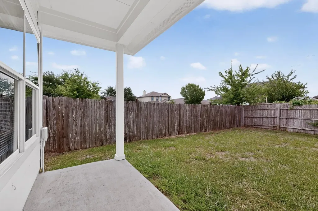 11607 Lapoynor Street Manor TX 78653