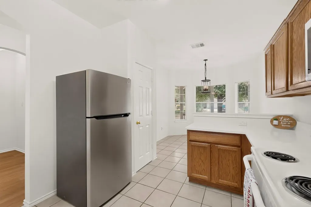 11607 Lapoynor Street Manor TX 78653