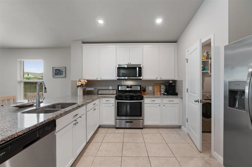 12410 Amber Lynn Path Manor TX 78653